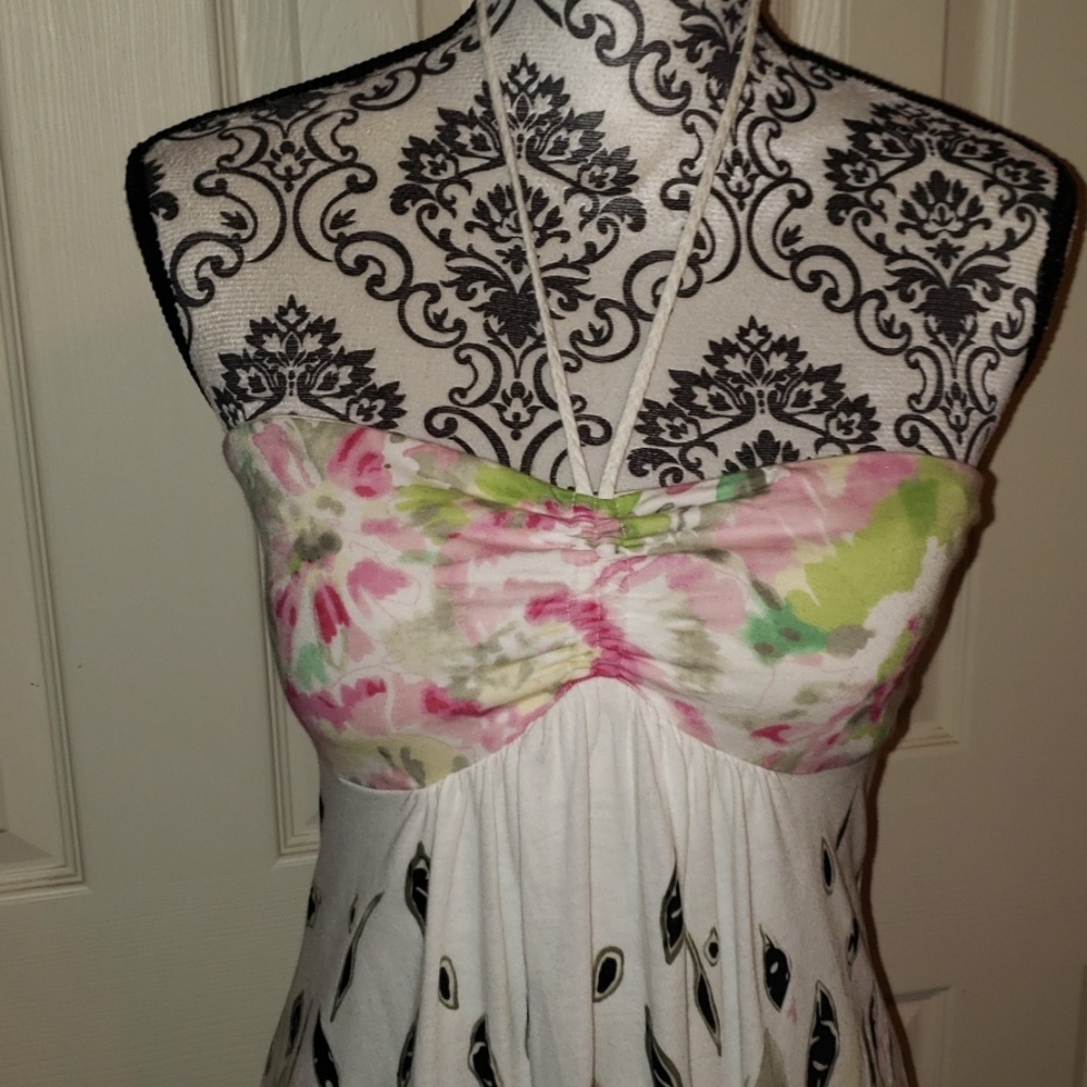 Dress - Picture 2 of 5